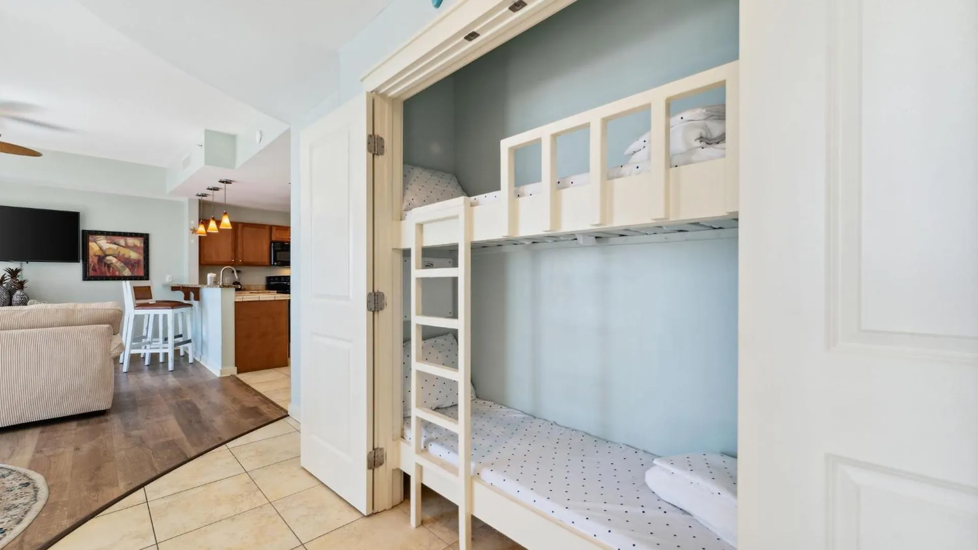 Origin 1024 - One Bedroom - Sunny Pool Deck & Gulf Views By Beach Haven Vacation Rentals Панама-Сити 0*,  США